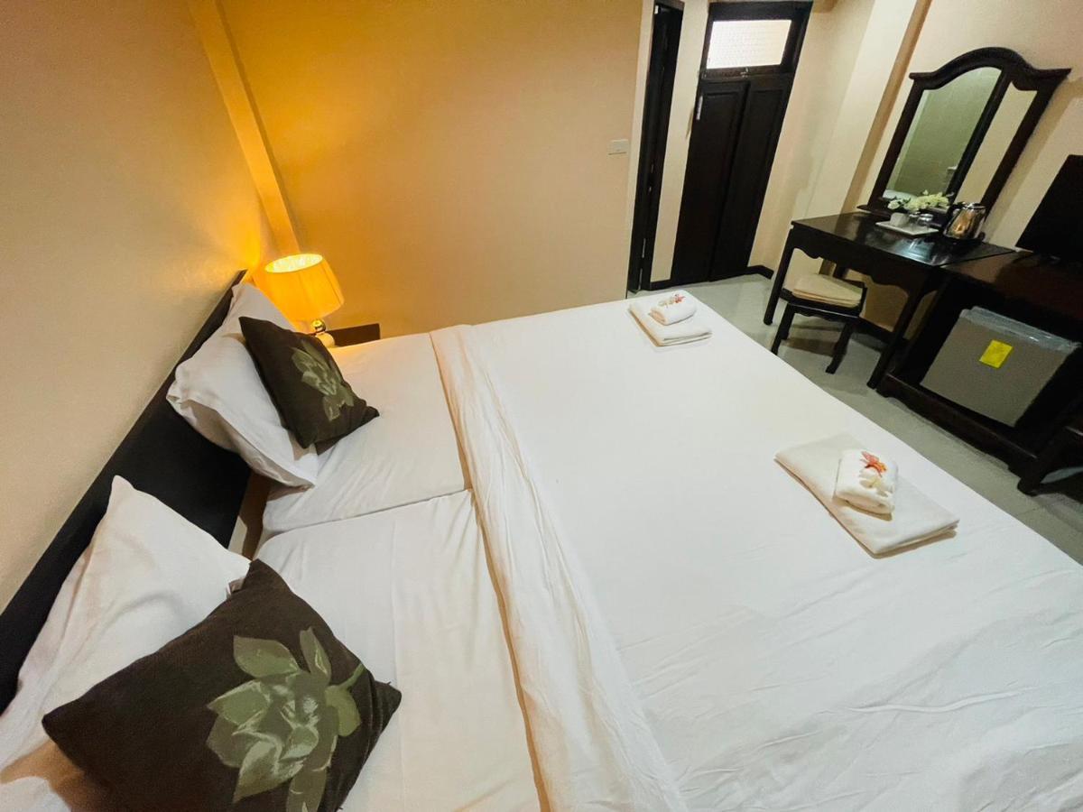 Na Thapae Chiangmai Hotel Chiang Mai Eksteriør bilde
